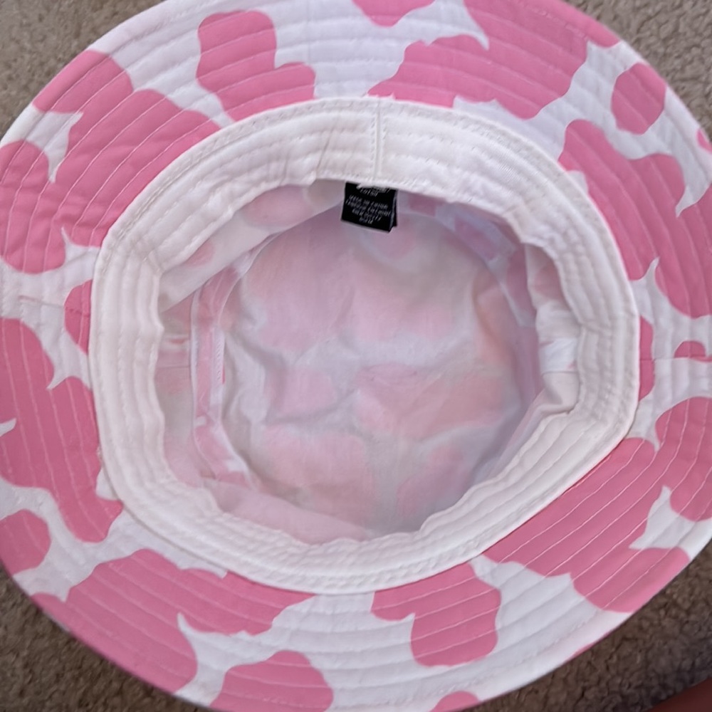 bucket hat - Picture 2 of 3